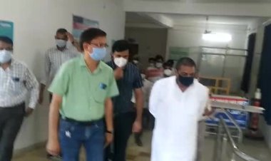 डूंगरपुर जिले के प्रभारी मंत्री राजेन्द्र यादव जिले के दौरे के दौरान आसपूर व साबला सामुदायिक स्वास्थ्य केंद्र का निरीक्षण किया