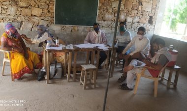 रैणी क्षेत्र के राजपुर छोटा मे 75 जनो को कोरोना वेक्सीन लगाई।