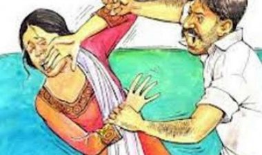 गर्भवती महिला से ससुरालियों ने की मारपीट,घर से निकाला।