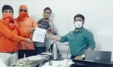 शिवसेना ने रसोई गैस सरसों तेल डीजल पेट्रोल के बढ़ते दाम के विरोध में राज्यपाल के नाम सौंपा ज्ञापन