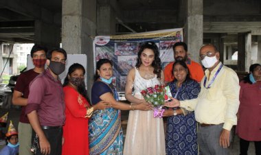 अंतरराष्ट्रीय शारीरिक एथलीट श्वेता राठौर ने श्रेष्ठम स्कूल के बच्चों के साथ मनाया अपना अनोखा जन्मदिन.