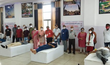 जीवन में रक्तदान करके पुण्यार्जन कमाए  - सभापति