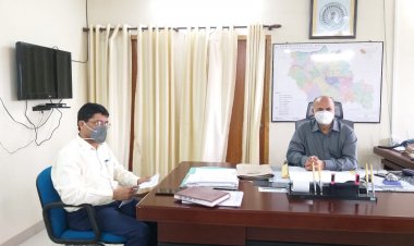 आयुक्त की अध्यक्षता में पारा शिक्षकों के चयन की वैधता की जांच को लेकर हुई बैठक