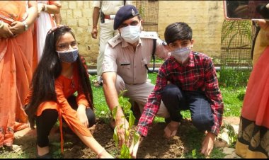 जेसीआई शिवपुरी स्वर्णा ने आज एसपी सर के सानिध्य में वृक्षारोपण का कार्यक्रम आयोजित किया