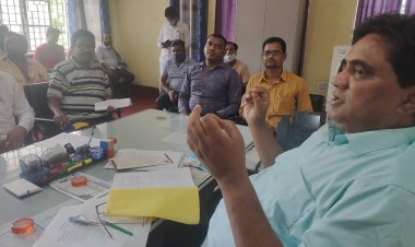 छतरपुर एसडीओ ने जनवितरण प्रणाली के दुकानदारों के साथ की बैठक