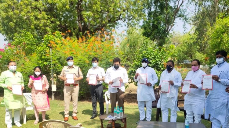 डूंगरपुर:प्रभारी मंत्री यादव ने कोविड चिकित्सालय एवं कोविड केयर सेंटर का किया निरीक्षण