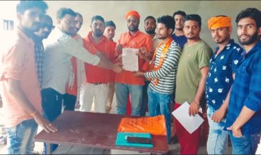 शिवसेना ग्राम पड़खुरी में बैठक कर युवा कार्यकारिणी की गठित