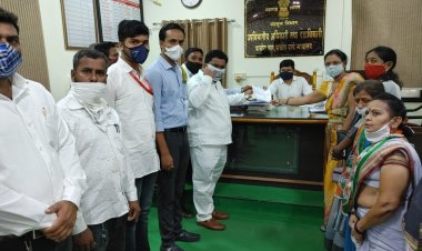 भोगवटा 2 च्या जमिनी 1मध्ये वर्ग करण्याची प्रक्रिया वर्षे भर चालणार अशी ग्वाही काँग्रेस शिष्ठमंडळाला प्रांताधिकारी यांनी दिली