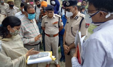 पुलिस महानिरीक्षक कारागार ने किया मेडिकल कॉंलेज की भूमि का निरीक्षण
