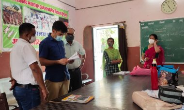 कलक्टर ओला ने रोडवेज, परिवहन विभाग एवं महारावल विद्यालय का किया औचक निरीक्षण महारावल विद्यालय में शिक्षकों से हुए रूबरू, बच्चों को बड़े लक्ष्य हेतु प्रेरित करने के दिये गुर