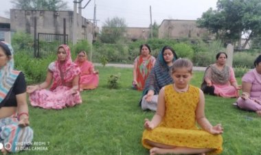 अंतरराष्ट्रीय शाकाहार संस्था के अध्यक्ष ने योग शिविर लगाया