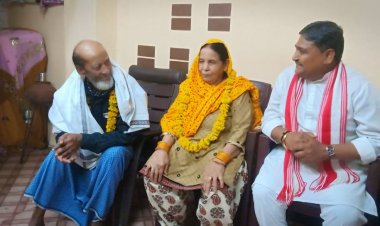 लोह को स्वर्ण करे गुरु जैसा कोई न होये - सभापति