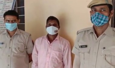 महेश कोली देसी शराब के पव्वे बेचकर अपनी गृहस्थी का कर रहा था पालन पोषण
