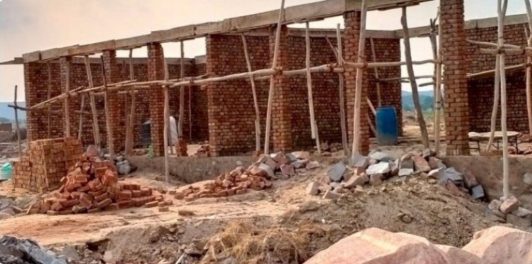 सिंचाई विभाग की भूमि पर भू माफियाओं को जबरन निर्माण जारी