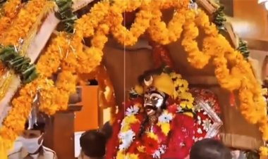 महाकालेश्वर की दूसरी सवारी निकली, पालकी में विराजित होकर निकले श्री चन्द्र्मौलीश्वर