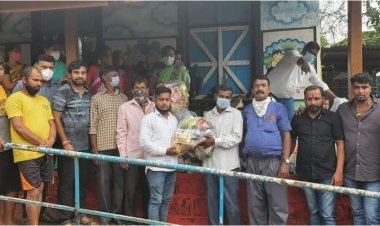 कोकणातील पूरग्रस्तांना माय मराठी फाऊंडेशन चा मदतीचा हात.