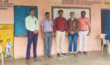 टीएसपी के कर्मचारियों ने टीएसपी के लिए संवैधानिक ओबीसी-एमबीसी आरक्षण के लिए काली पट्टी बांध कर किया काम