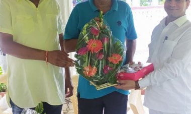 डॉक्टर जसवंत यादव पूर्व कैबिनेट मंत्री का जन्मदिन मनाया