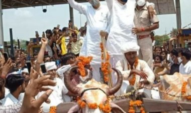 आदिवासी समाज के लोगो ने नागल प्यारीवास दौसा मीना हाईकोर्ट मे हर्षोल्लास से राज्यसभा सांसद किरोड़ी लाल मीना के सानिध्य मे मनाया विश्व आदिवासी दिवस
