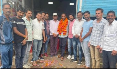 युवा कांग्रेस ने कृषि क्षेत्र में उत्कृष्ट कार्य करने पर किया कृषक डोडिया का सम्मान