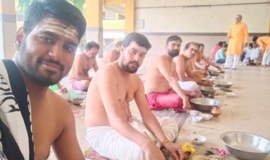 अखिल भारतीय ब्राह्मण समाज के तत्वाधान में श्रावणी उपाकर्म व्यापारी मंडी धर्मशाला देवास में संपन्न