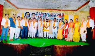इंदौर मध्य प्रदेश गुजराती सैन युवा संगठन की समाज उत्थान के लिए महत्वपूर्ण बैठक संपन्न
