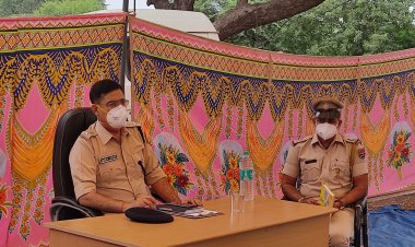 डूंगरपुर जिला पुलिस अधीक्षक सुधीर जोशी ने कुँआ थाना मे ली सी एन जी सदस्यों की बैठक।