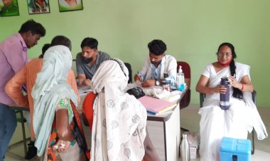 कुँआ मे टीकाकरण महा अभीयान के तहत 100 से ज्यादा लोगो का टीकाकरण।