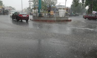 तेज बारिश ने शहरवासियों को दी उसम व गर्मी से राहत