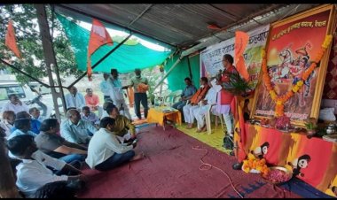 कुशवाहा समाज ने सुंदरकांड, पूजन व आरती कर सादगी पूर्वक मनाया लव - कुश जन्म उत्सव
