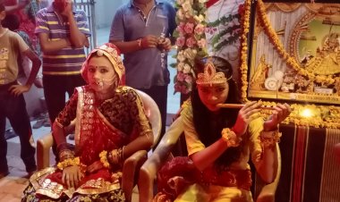 Ktg समाचार मुकेश धोबी दूदू राजस्थान दूदू करणी माता मोहल्ला कृष्ण जन्माष्टमी के उपलक्ष में भव्य श्री कृष्ण की झांकी सजाई गई एवं रात 12:00 बजे तक भजन संध्या का आयोजन रखा गया जिसमें सभी मोहल्ले वासियों ने भगवान श्री कृष्ण के  जन्म के   पश्चात पंजीरी प्रसाद स्वरूप ग्रहण की