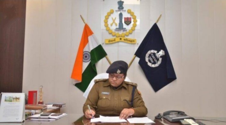 एसपी तेजस्वीनी गौतम व एएसपी मुख्यालय सरिता सिंह ने चार पुलिसकर्मियों को तुरंत प्रभाव से निलंबित किया