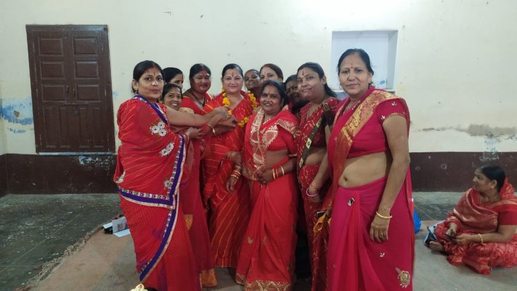 वैश्य महिला समिति ने कृष्ण जन्माष्टमी के पावन पर्व पर झांकि सजाई