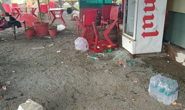 सदर थाना इलाके के तीजवड़ मोड़ पर बीती रात बदमाशों की एक टोली ने एक होटल पर हमला बोला,पहले तोड़-फोड़ फिर लूटपाट की