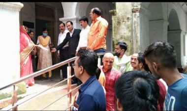 इष्ट देव भगवान परशुराम के मंदिर की भूमि को लेकर कलेक्टर को दिया ज्ञापन