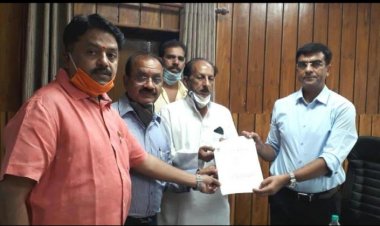धूनी संस्थान की सुरक्षा व असामाजिक गतिविधियों को लेकर प्रतिनिधिमंडल एसपी व कलेक्टर से मिला