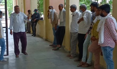 बीएससी फाइनल ईयर का स्टूडेंट ने फंसी लगाकर की आत्महत्या