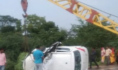 ट्रेलर और कार की भिड़ंत में कार चालक की मौके पर मौत