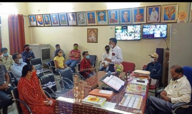 अभिभावक शिक्षक बैठक में मॉडल स्कूल प्राचार्य ने पालकों से मांगे सुझाव