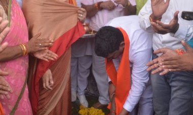 विधायक ,सांसद द्वारा 4 करोड़ 34 लाख के विकास कार्यों का लोकार्पण, भूमि पूजन के साथ पौधारोपण