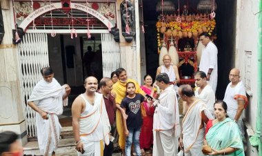 रथोत्सव के तीन दिवसीय कार्यक्रम में इस बार नहीं खनके डांडिये,भगवान के रथ भी मंदिरों में ही रहे भण्डारण