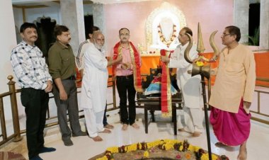 शीलनाथ धुनी संस्थान ने वायु सेना से रिटायर्ड होने पर किया श्री नाईका का सम्मान