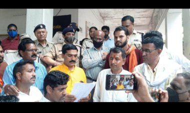 समाज के इतिहास से हुई छेड़छाड़ के विरोध में अभा गुर्जर महासभा ने सौंपा ज्ञापन