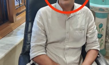 एसीबी डीवाईएसपी जाकिर अख्तर ने डॉक्टर को रिश्वत लेते रंगे हाथों किया गिरफ्तार