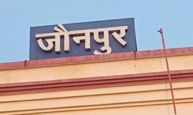 पटरी से उतरा ट्रेन ताप्ती गंगा एक्सप्रेस ( 09046) का इंजन