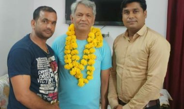 मप्र कबड्डी एसो. के पूर्व सचिव को श्रद्धांजलि अर्पित कर वर्तमान सेक्रेटी का किया स्वागत