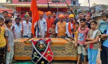 करणी सेना ने विधि विधान से किया शस्त्र पूजन