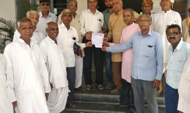 भारतीय किसान संघ तहसील गलियाकोट ने विभिन्न मांगों को लेकर एसडीएम को मुख्यमंत्री के नाम  सौपा ज्ञापन