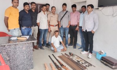 डीएसटी टीम ने बड़ी कार्यवाही करते हुए अवैध हथियार निर्माण फेक्ट्री पर दी दबिश,भारी मात्रा में अवैध हथियार किए जब्त