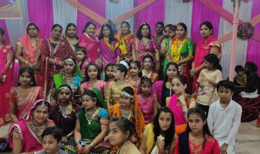 भाजपा महिला मोर्चा अध्यक्ष सुनीता सैनी ने वैष्णो देवी के दीप प्रज्वलन किया
